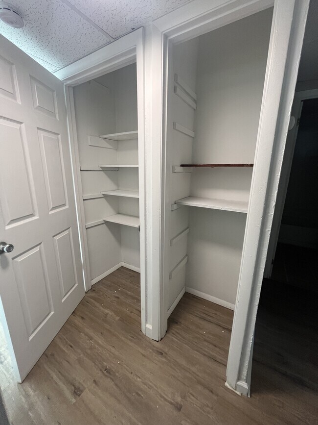 Building Photo - 715 St Barbara Ln