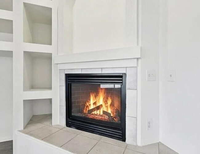 Building Photo - 659 Jeanny Marie Ct