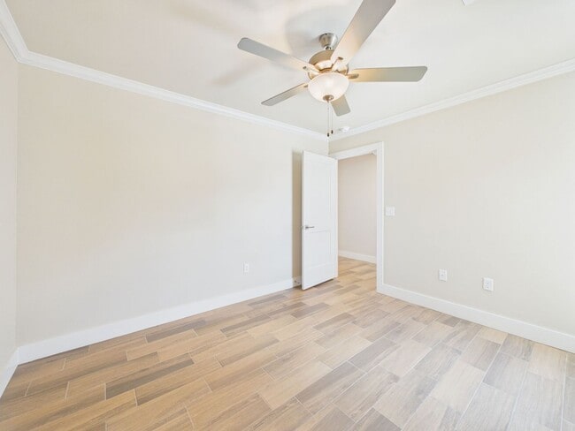 Building Photo - 9770 Elite St