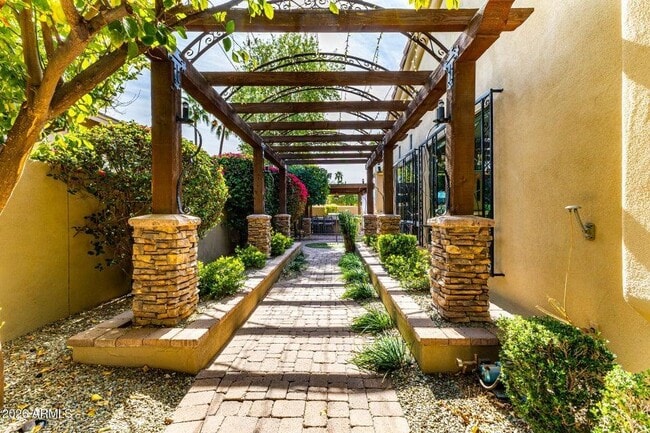 Building Photo - 10919 E Onyx Ct