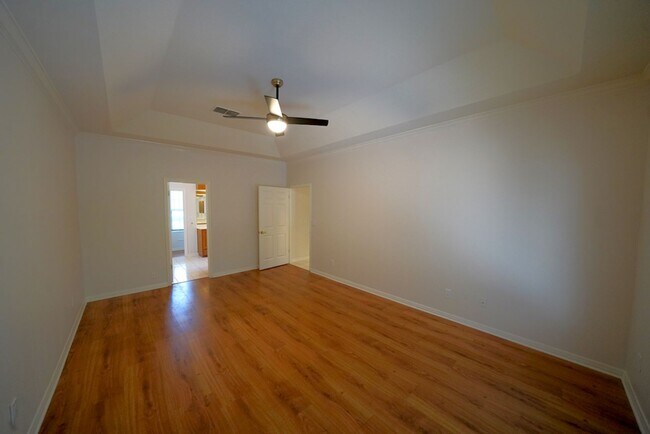 Building Photo - Beautifully Updated Home in Olympia Hills ...