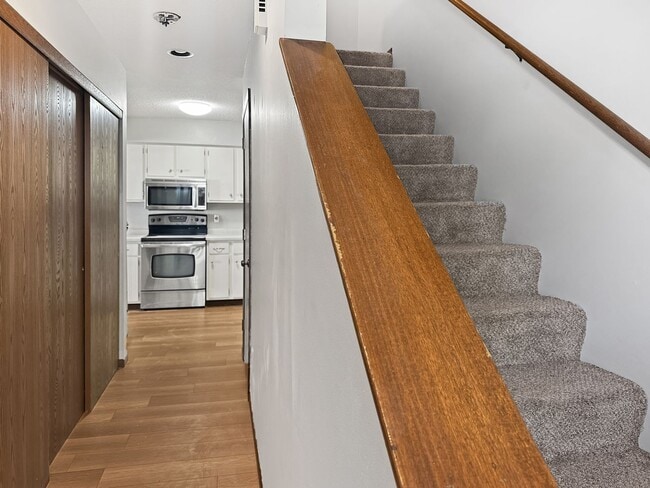 Building Photo - 5112 41st Ave S