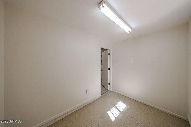 Building Photo - 9821 N 110th Ave