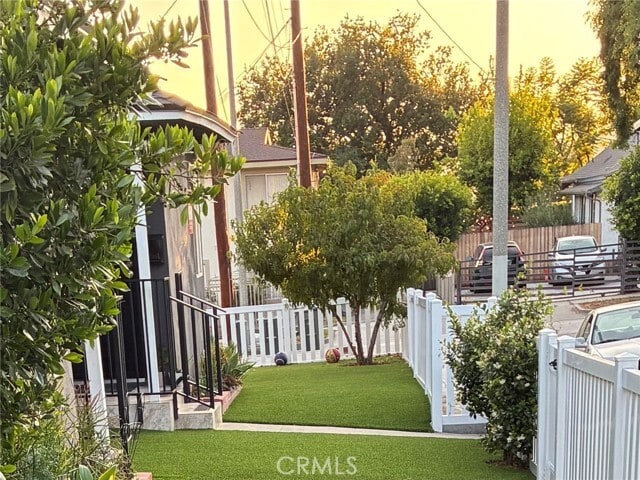 Building Photo - 112 Grandview St