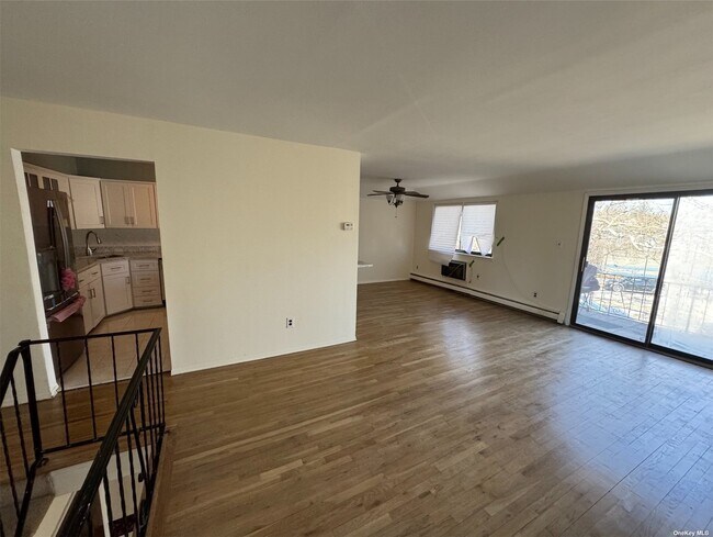 Building Photo - 42-16 Little Neck Pkwy