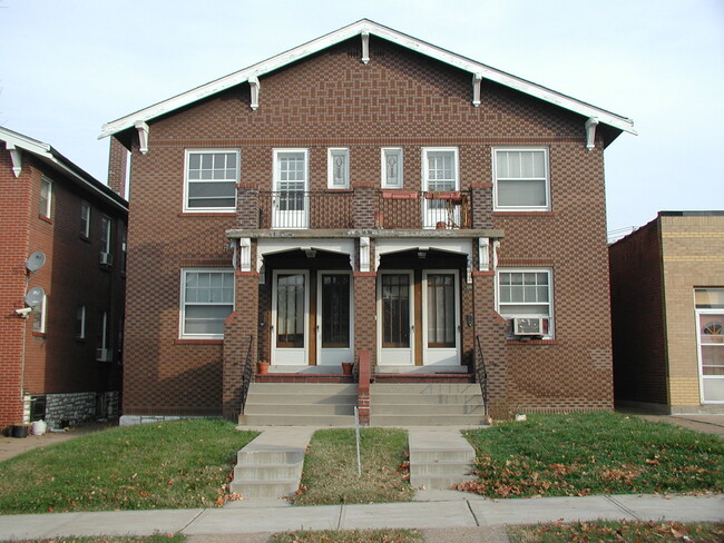 Building Photo - 3905 Dunnica Ave