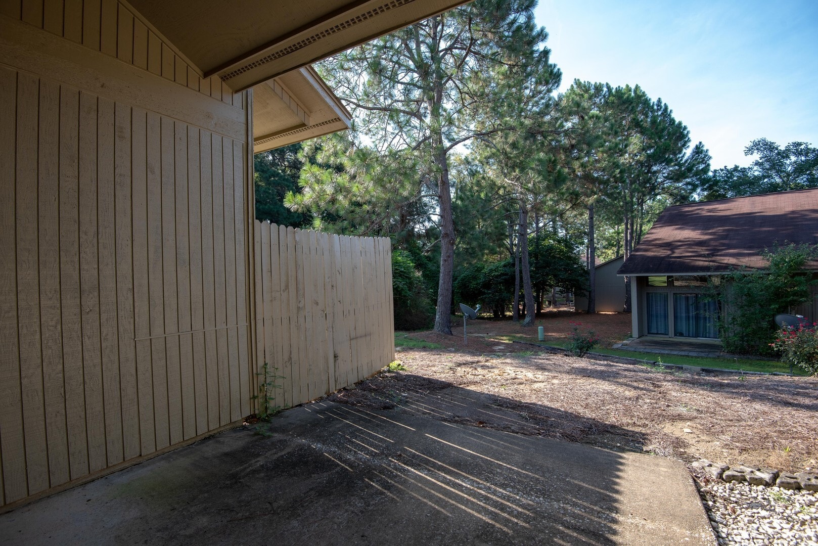 Building Photo - Crossland Downs