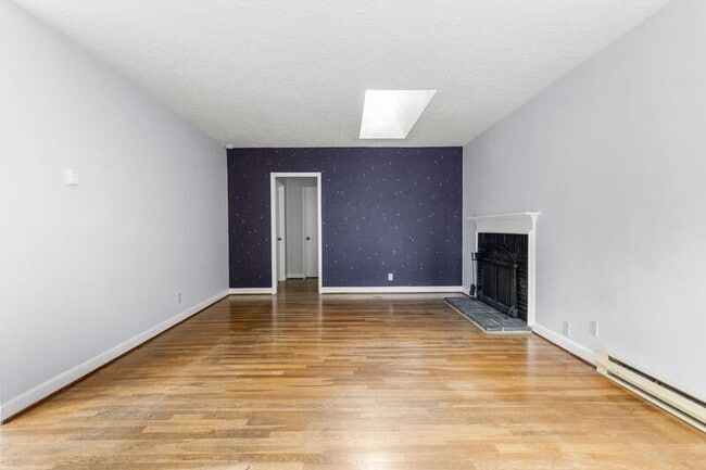 Building Photo - 1516 NE Schuyler St