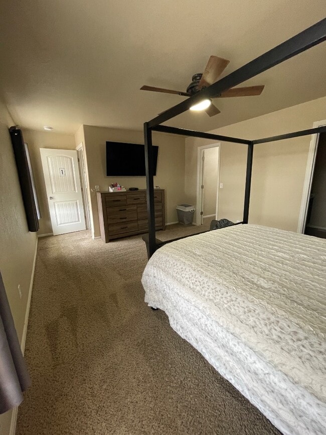 Building Photo - 5136 Killdeer Dr