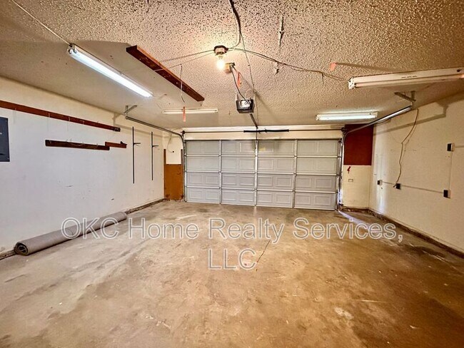 Building Photo - 9817 Grimsbey Ct