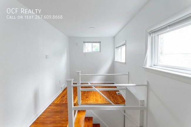 Building Photo - 1516 Addison St