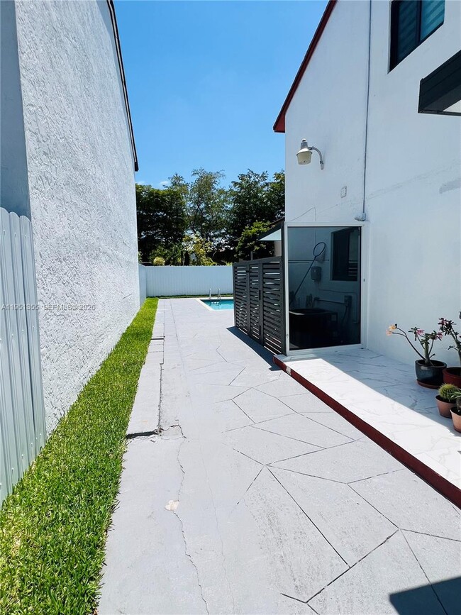 Building Photo - 14720 SW 107th Terrace