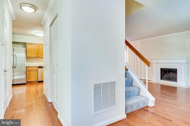 Building Photo - 3000 Winter Pine Ct