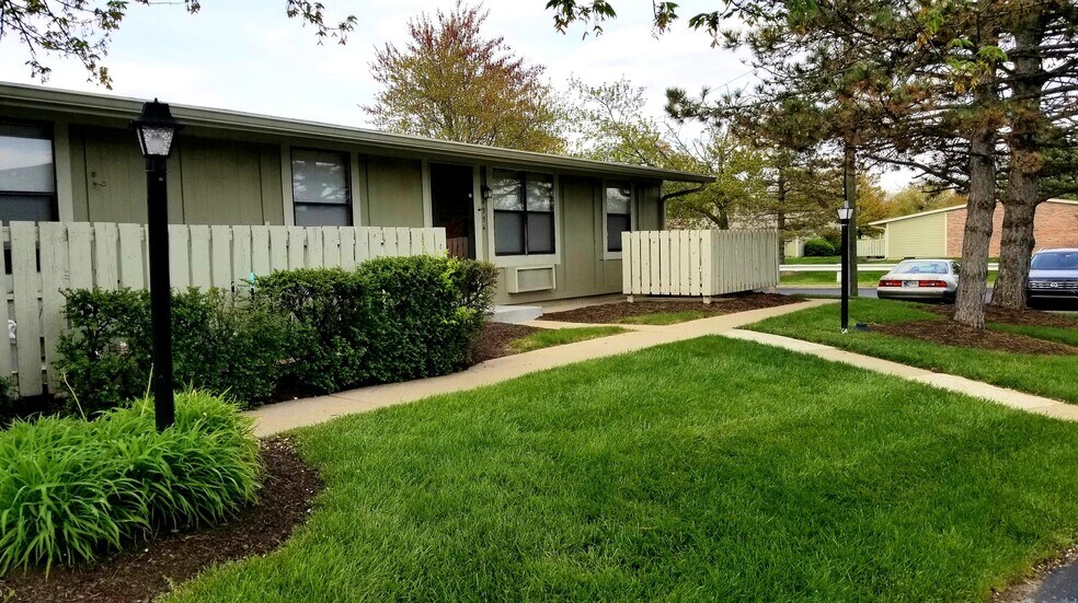 Cedargate 3073 E Amy Ln Bloomington IN 47408 Apartment Finder