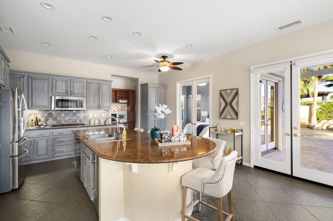 Building Photo - 3 Pyramid Lake Ct