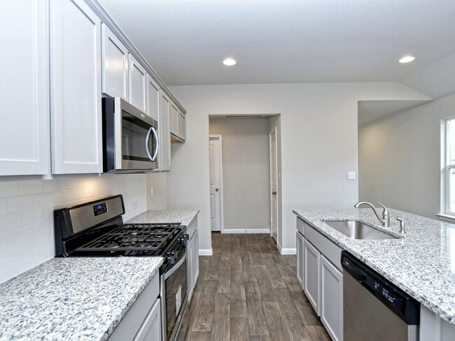 Building Photo - 3 BR/2 BA in BASTROP - 1489 SF in Pecan Park - Close to TESLA!