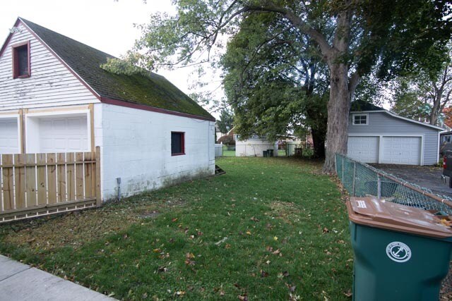 Fenced in Yard - 56 Falconer St