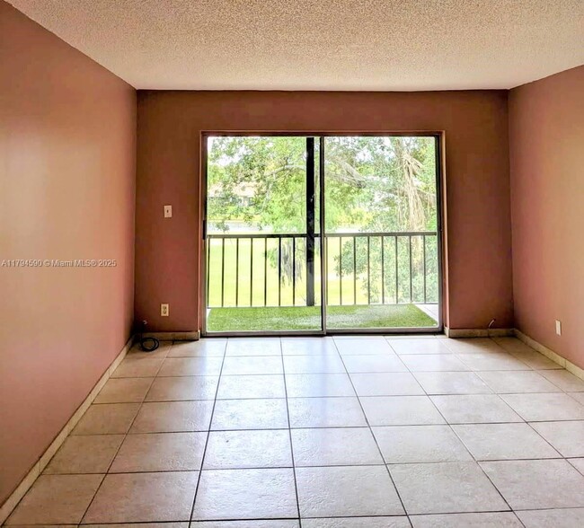 Building Photo - 8020 Fairview Dr