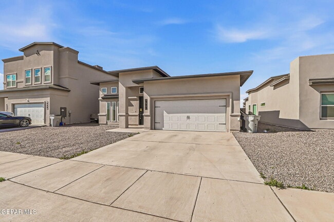 Building Photo - 925 Louisiana Downs Ave