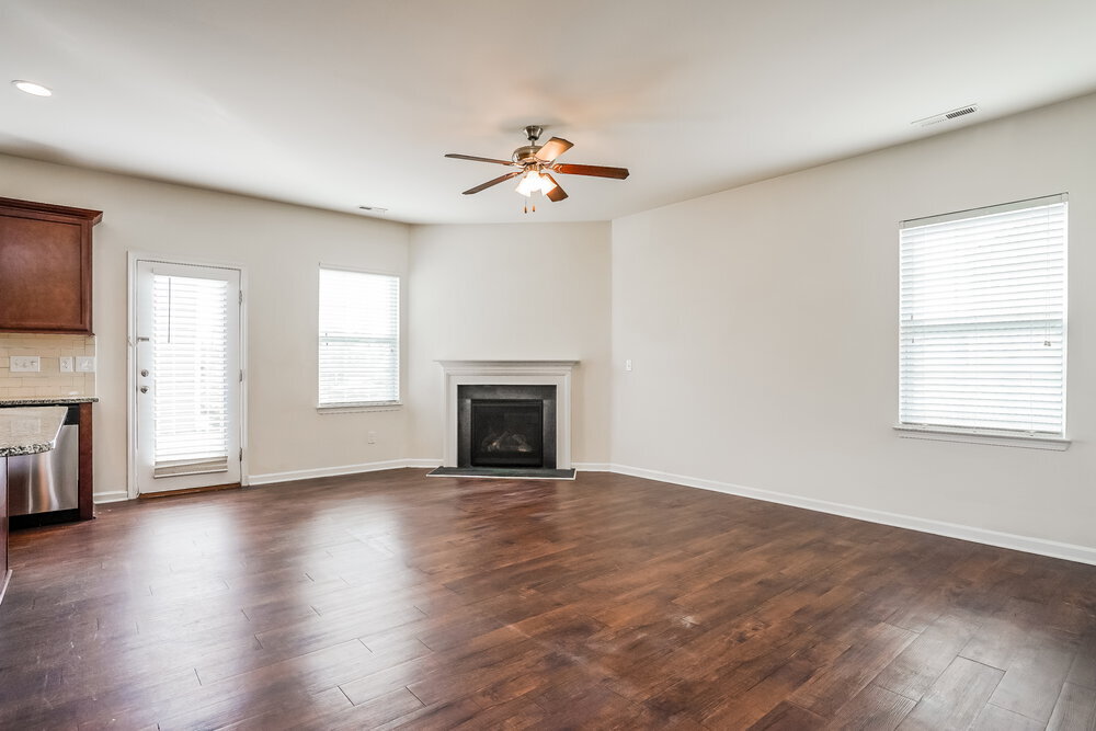 Building Photo - 657 Rose Mallow Dr