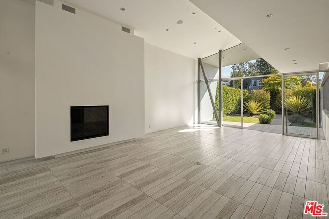 Building Photo - 3646 Inglewood Blvd