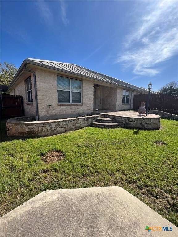 Building Photo - 3026 Green Mountain Dr