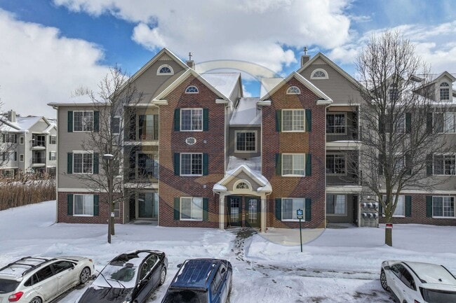 Building Photo - Available Now! Grand Blanc Schools! Condo/...