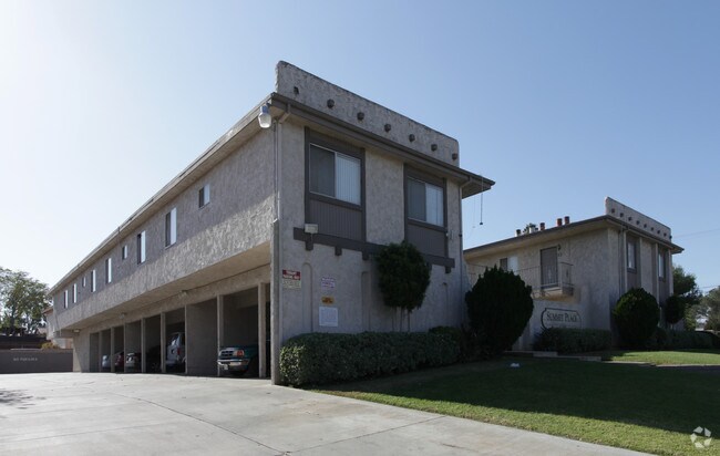 Primary Photo - Summit Place
