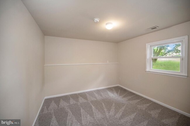 Building Photo - 2111 Mills Dr