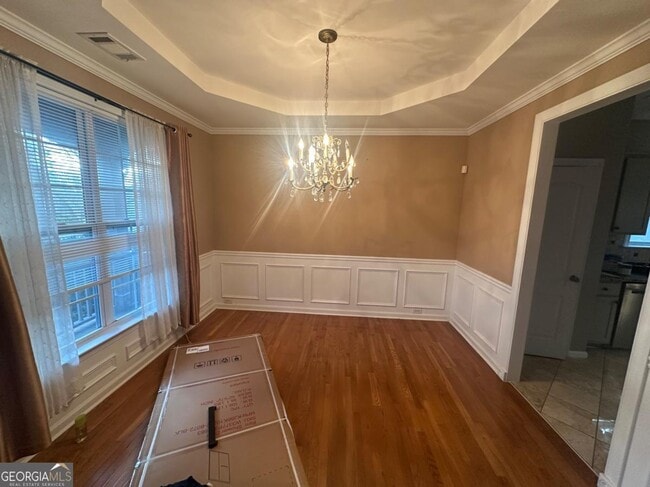 Building Photo - 61 Longwood Ct