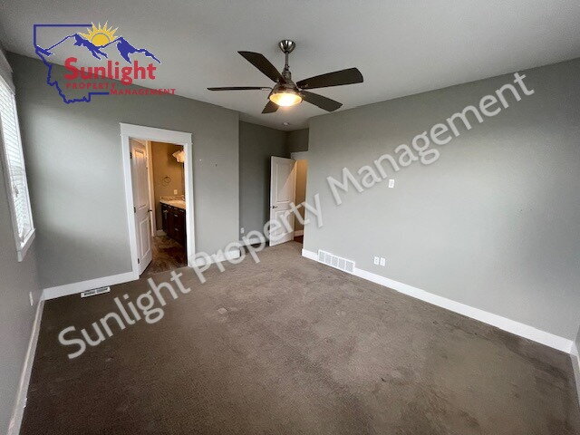 Building Photo - Spacious 4-Bedroom, 3-Bath Home in Desirable Neighborhood – Available February 1, 2026