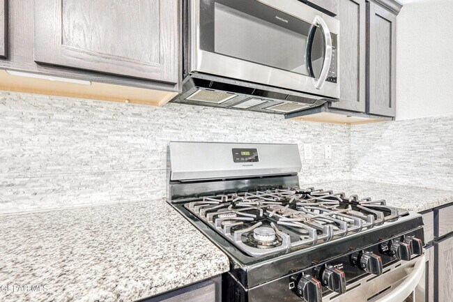 Building Photo - 6557 Toivoa Pl