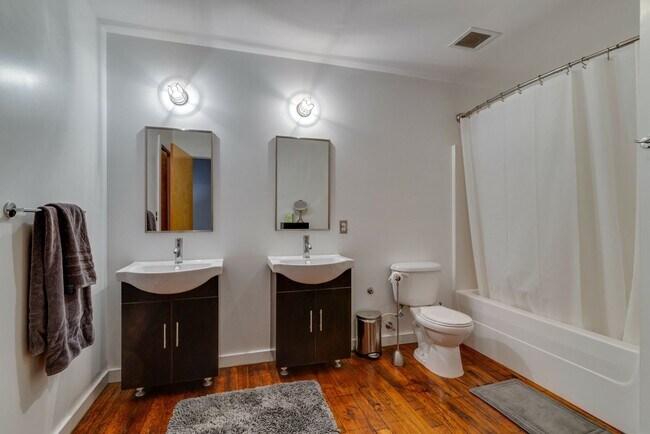 Building Photo - Amazing Germantown Loft in Historic Werthan Mills Lofts!