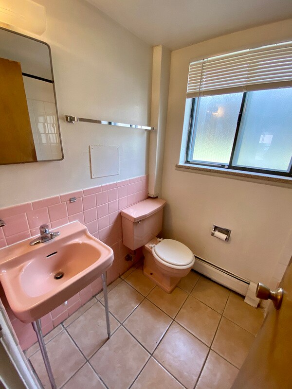 Building Photo - 4155 E Iowa Ave