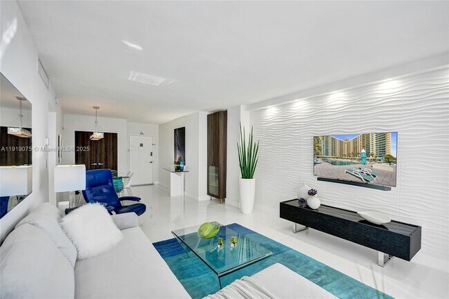 Building Photo - 2501 S Ocean Dr