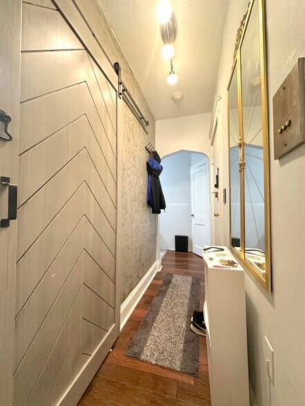 Building Photo - 26 Chiswick Rd