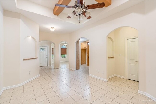 Building Photo - 14 Bold Ruler Ave