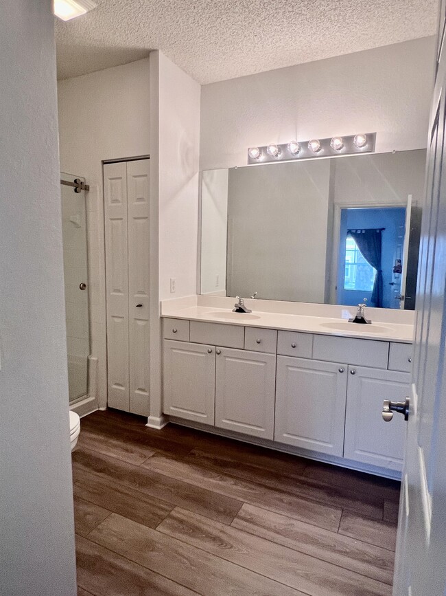 Building Photo - 2712 White Magnolia Way