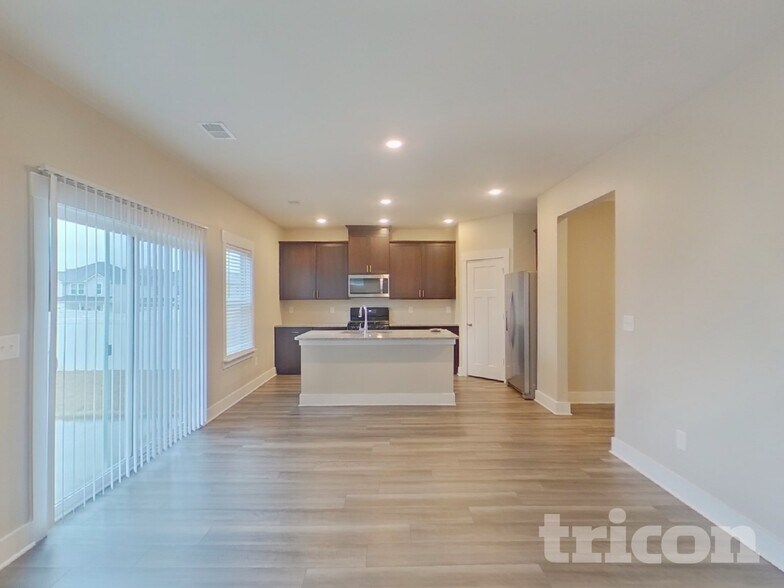 Building Photo - 202 Garrison Grove Dr