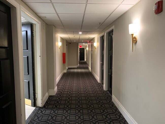 Building Photo - 62 Boylston St