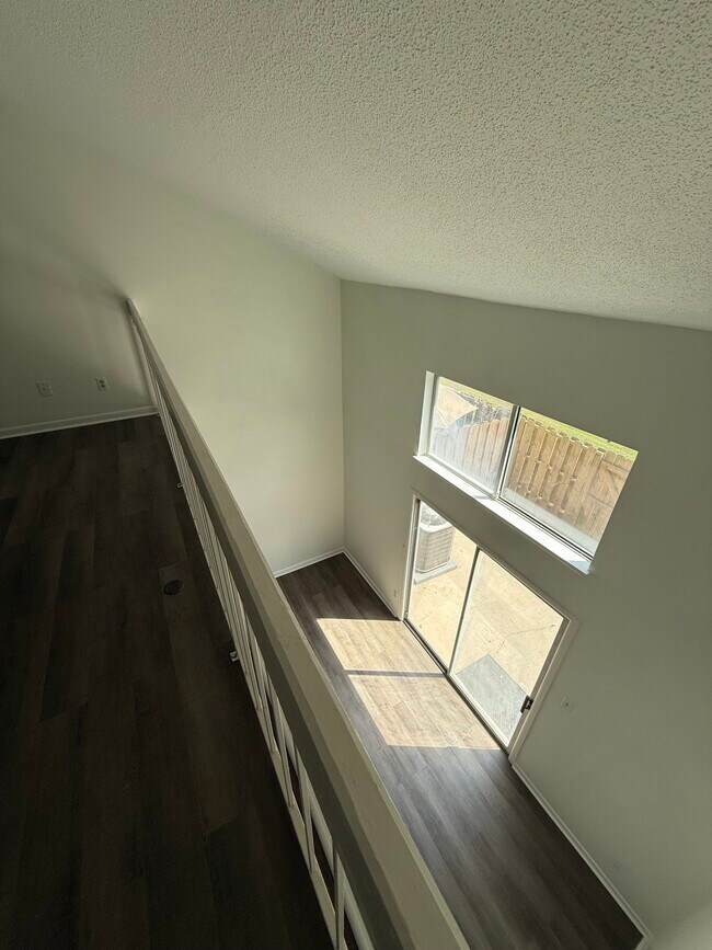 Building Photo - 6115 Heathstone Ln