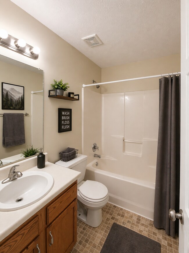 Building Photo - 3 Bed 2 Bath Spectacular Ranch Home