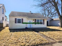 Building Photo - New Listing in Fort Wayne