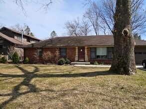 Building Photo - Three Bedroom One and a Half Bath House