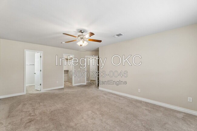 Building Photo - 2800 NW 184th St