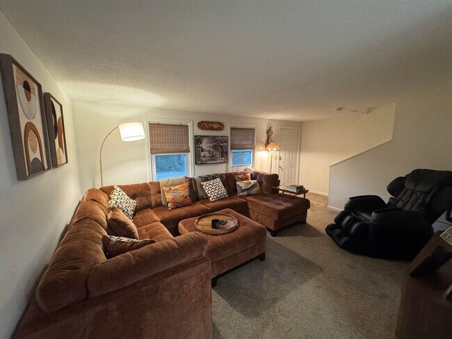 Building Photo - 152 Porcupine Cir