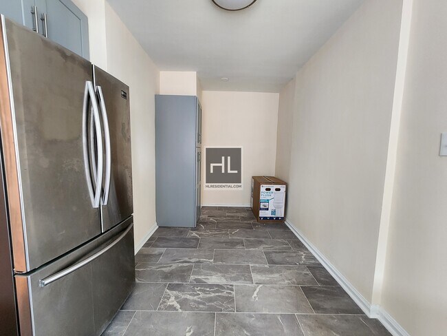 Building Photo - KINGS HIGHWAY