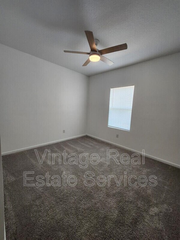 Building Photo - 2340 Harris Hawk Ave