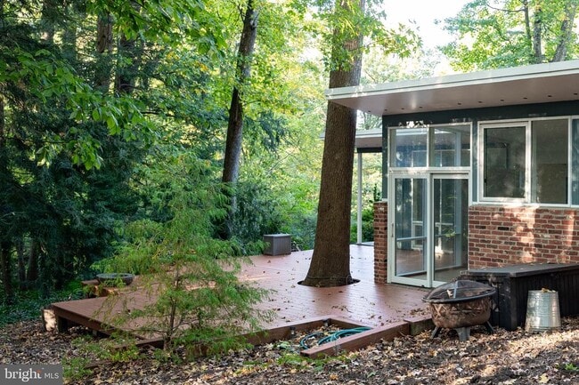 Building Photo - 2227 Glasgow Rd