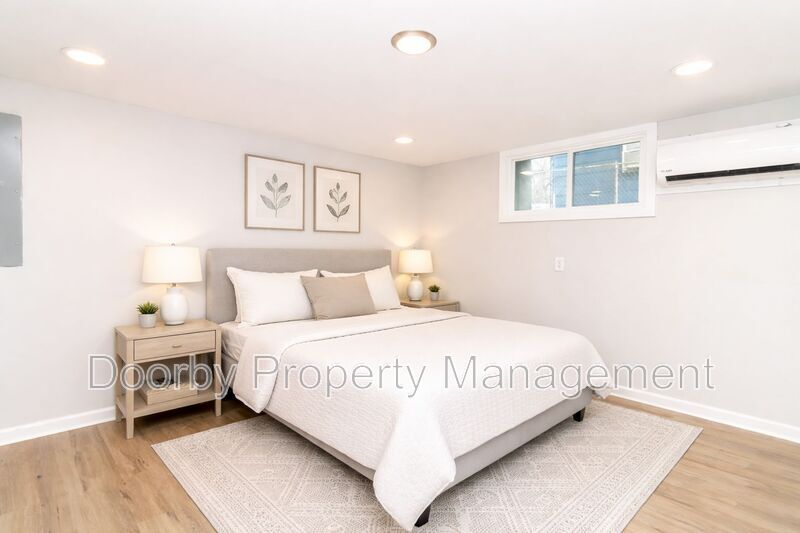 Building Photo - 1714 Portland St